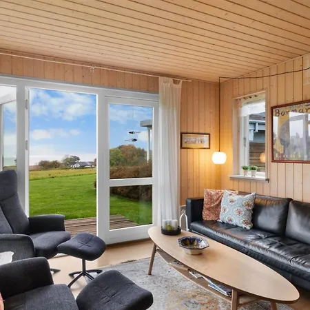 Krum - 300m From The Sea By Interhome *